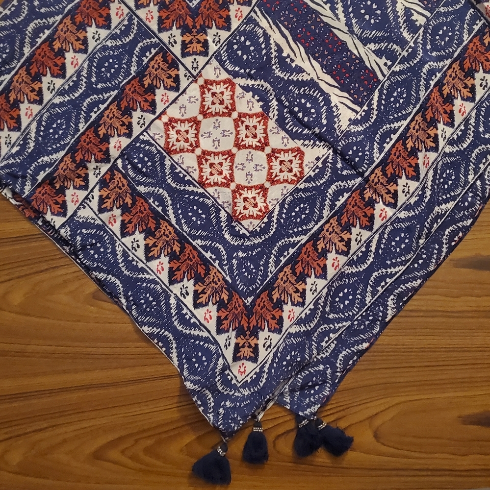 Lucky Brand Rockefeller 100% Silk Scarf - Picture 5 of 7